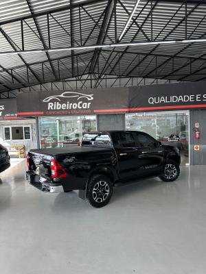 Hilux CD SRX 4x4 2.8 TDI 16V Diesel Aut.