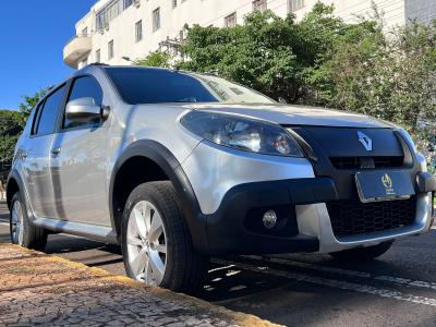 SANDERO STEPWAY Hi-Power 1.6 8V 5p