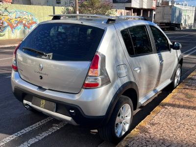 SANDERO STEPWAY Hi-Power 1.6 8V 5p