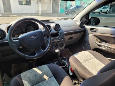 Fiesta Sedan 1.0 8V Flex 4p