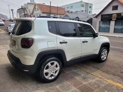 Renegade Sport T270 1.3 TB 4x2 Flex Aut.