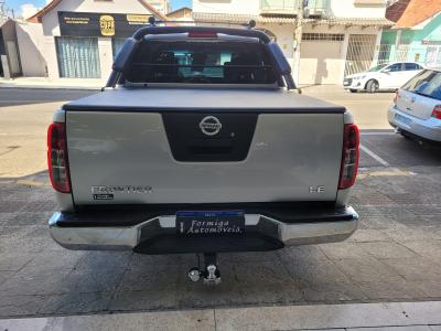 Frontier LE CD 4x4 2.5 TB Diesel Aut.