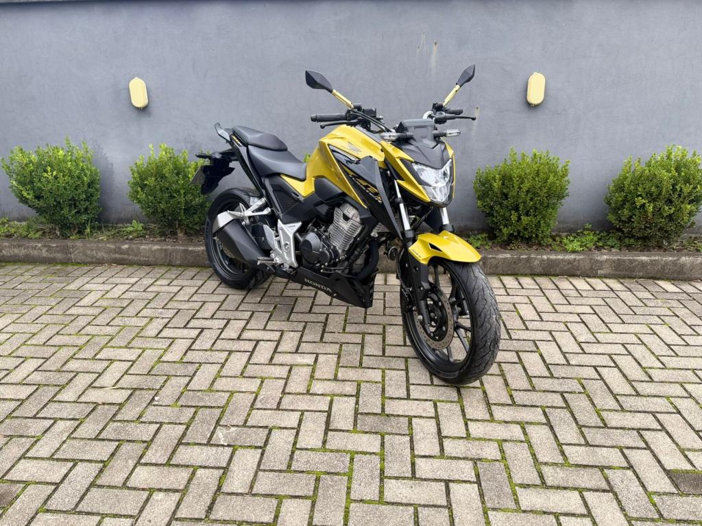 CB 300F Twister Flex