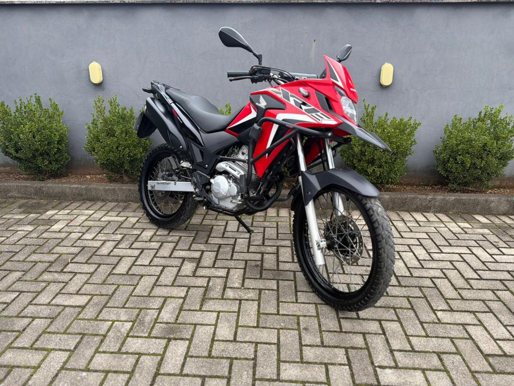 XRE 300 ABS