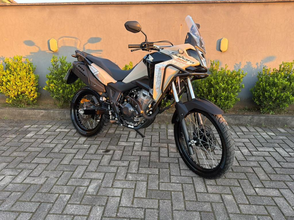 XRE 300 SAHARA ADV