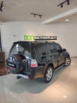 Pajero HPE Full 3.2 4x4 T.I.Dies. 5p Aut