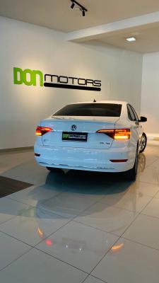 JETTA Comfort. 250 TSI 1.4 Flex 16v Aut.