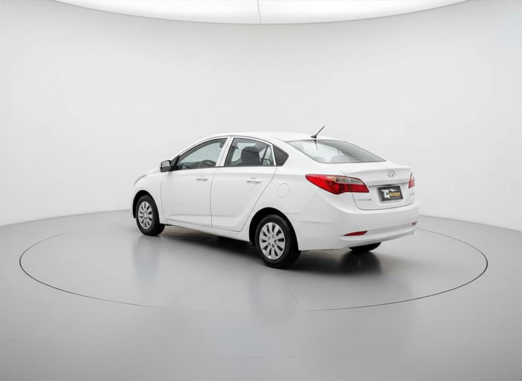 Hyundai HB20S Premium 1.6 Flex 16V Mec 4P - foto 6
