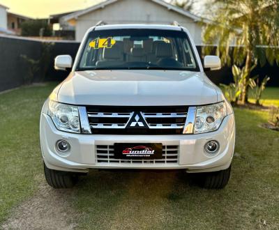 Pajero HPE Full 3.2 4x4 T.I.Dies. 5p Aut