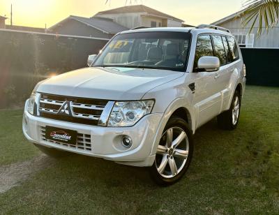 Pajero HPE Full 3.2 4x4 T.I.Dies. 5p Aut