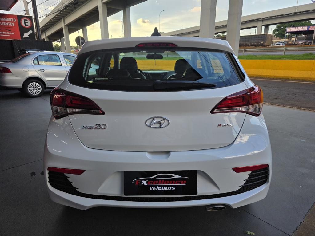 Hyundai HB20 R Spec 1.6 Flex 16V Automático - foto 5