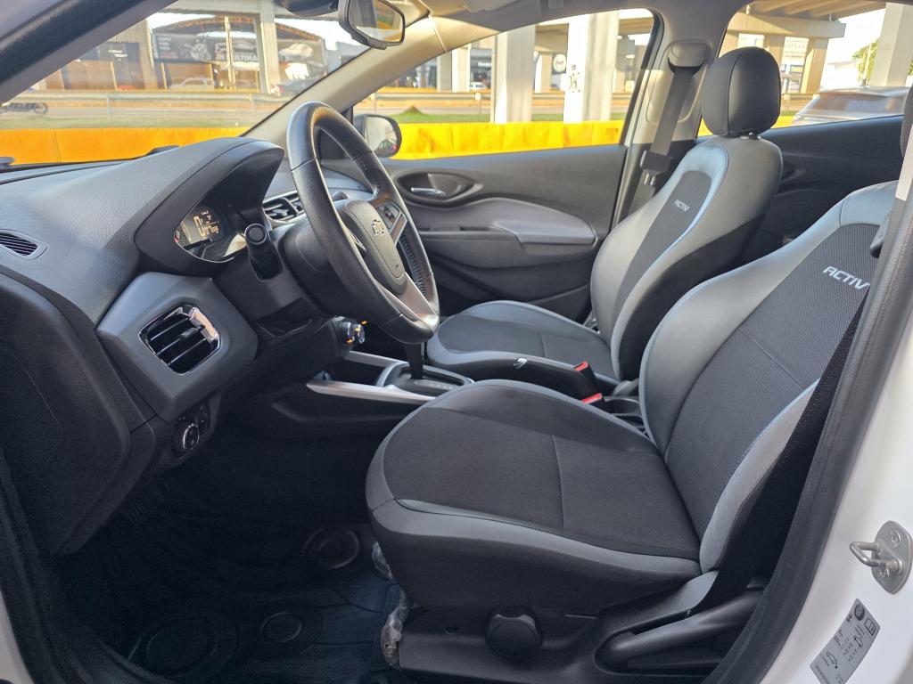 Chevrolet Onix Hatch Activ 1.4 8V Flex 5P Automático - foto 7
