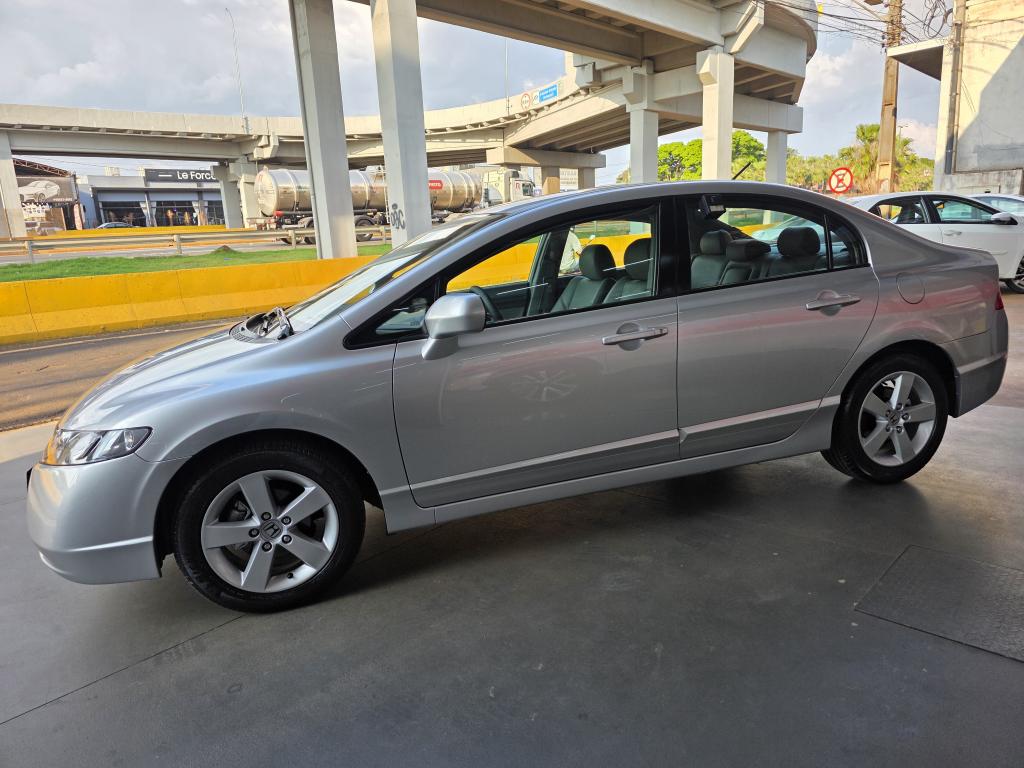 Honda Civic Sedan Lxs 1818 Flex 16V Automático 4P - foto 2