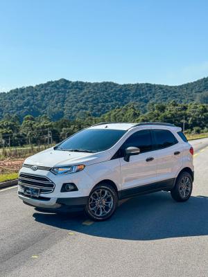 EcoSport FREESTYLE 1.6 16V Flex 5p