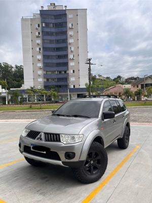 Pajero DAKAR HPE 3.2 4x4 T.I Dies 5p Aut