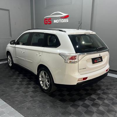 OUTLANDER 2.0 16V 160cv Aut.