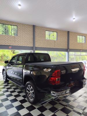 Hilux CD SRV 4x4 2.8 TDI Diesel Aut.