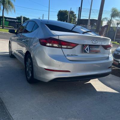 Elantra 2.0 16V Flex Aut.