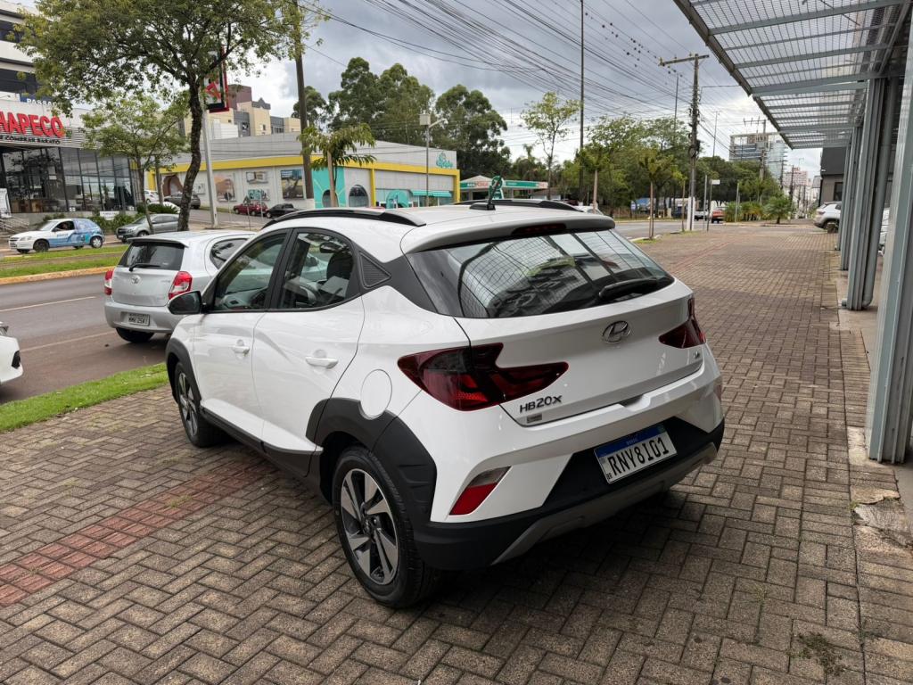 Hyundai HB20X Vision 1.6 Flex 16V Automático - foto 10