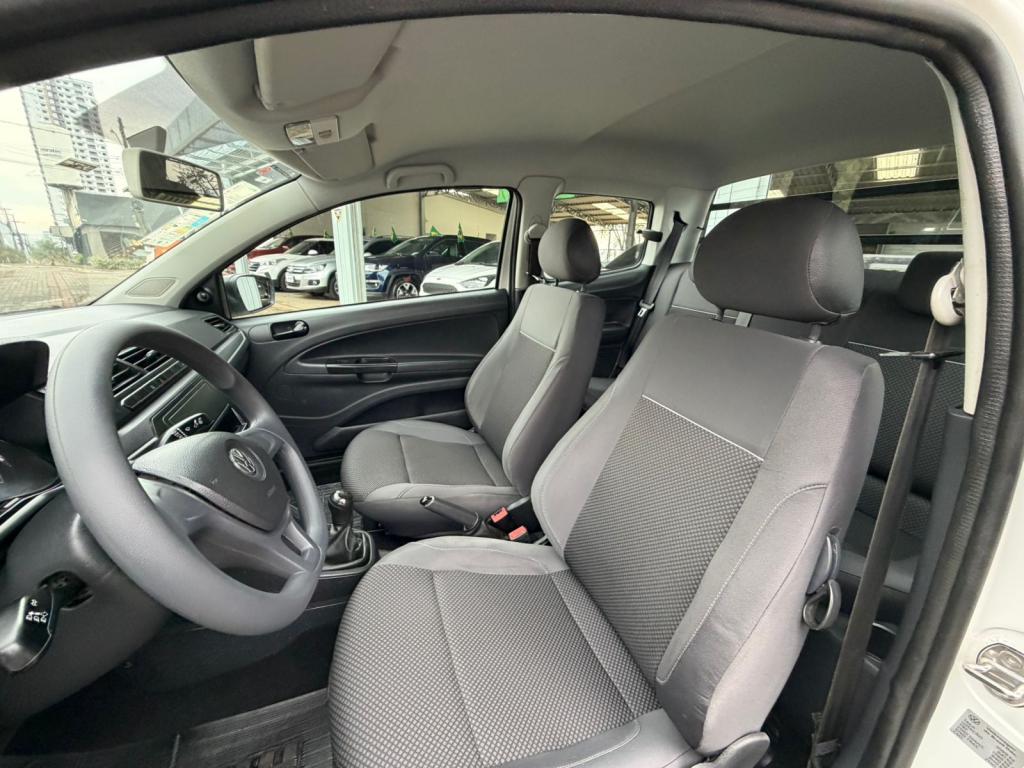 Volkswagen Saveiro Robust 1.6 Total Flex 16V Cd - foto 5