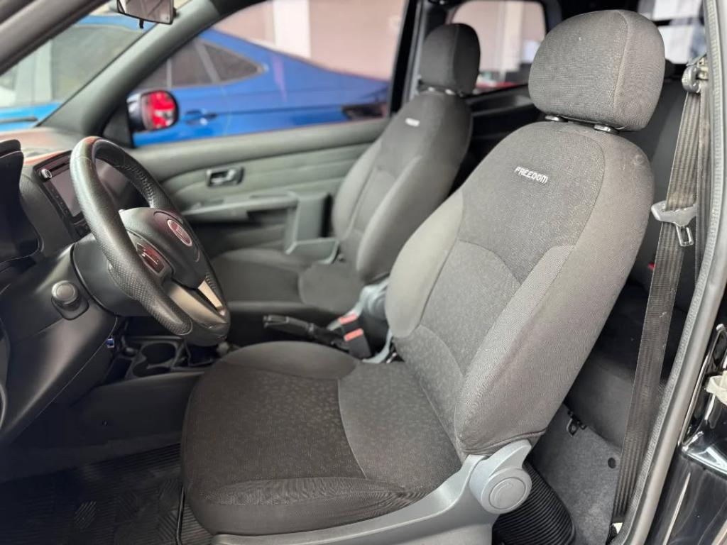 Fiat Strada Freedom 1.4 Flex 8V Cd - foto 9