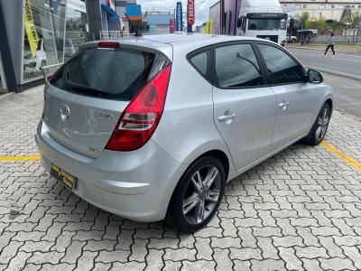 i30 2.0 16V 145cv 5p Mec.