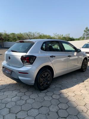 Polo Track 1.0 Flex 12V 5p