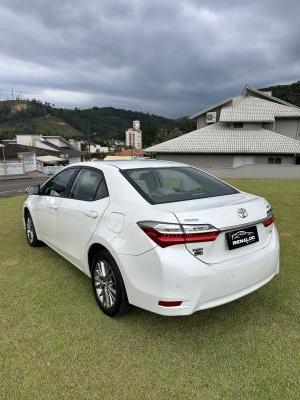 Corolla GLi Upper 1.8 Flex 16V Aut.