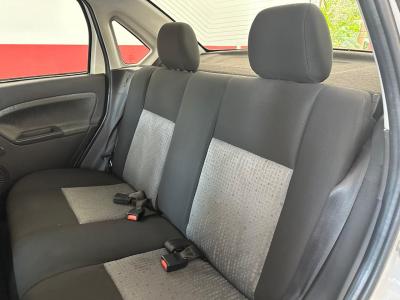 Fiesta Sedan SE 1.6 8V Flex 4p