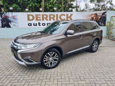 OUTLANDER 2.0 16V 160cv Aut.