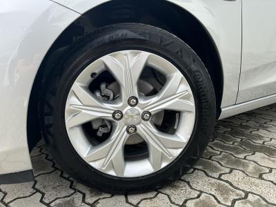 ONIX SEDAN Plus LTZ 1.0 12V TB Flex Aut.