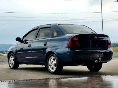 Corsa Sedan 1.0 MPFI 8V 71cv 4p