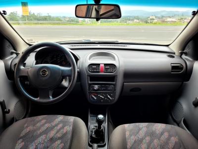 Corsa Sedan 1.0 MPFI 8V 71cv 4p